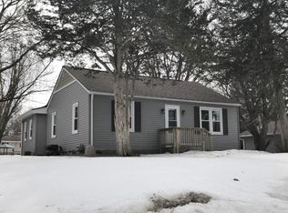 6323 49th St N, Oakdale, MN 55128