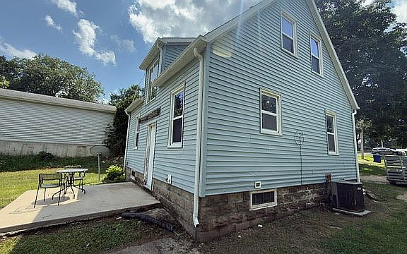 3rd image of 1429 Baltimore St