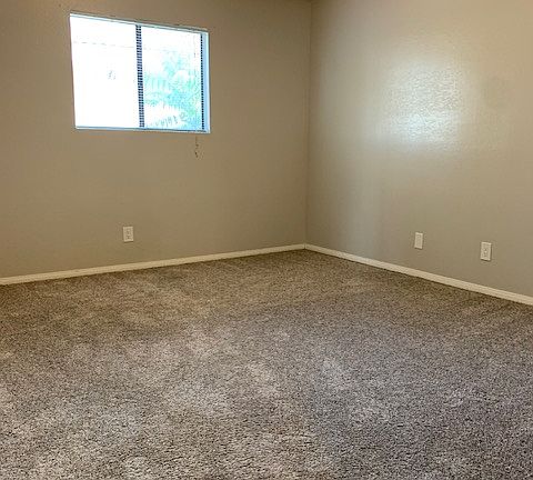 5th image of 539 E Ridgecrest Blvd APT F