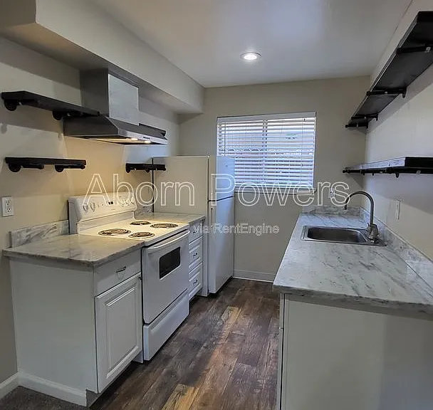 3738 4th Ave #7 — Photo 13