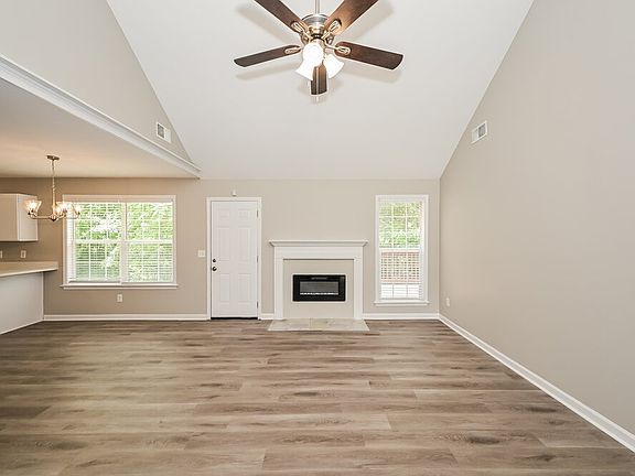 4th image of 1126 Poplar Hollow Rd