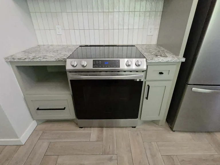 804 E Noble Ave — Photo 5