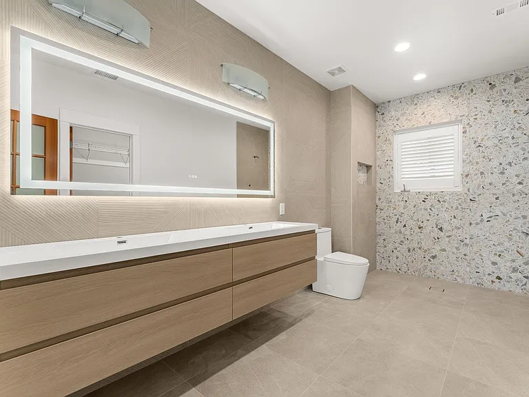 10204 Echoridge Dr — Photo 16