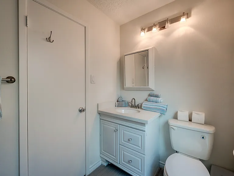 1722 S Kirkwood Rd — Photo 14