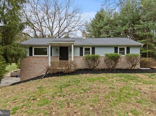 15 Catalina Dr, Mount Wolf, PA 17347