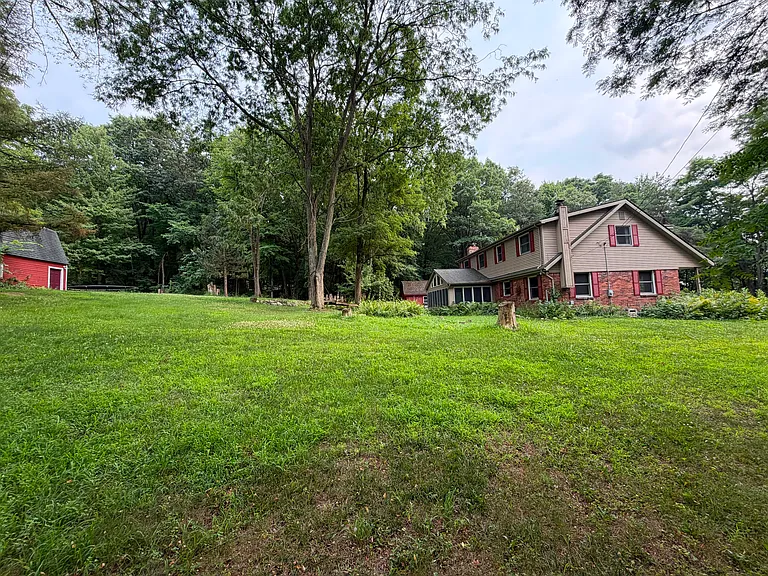 8274 Ellis Rd — Photo 29