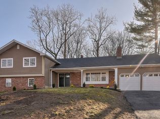 15 Arundel Rd, Wayne, NJ 07470