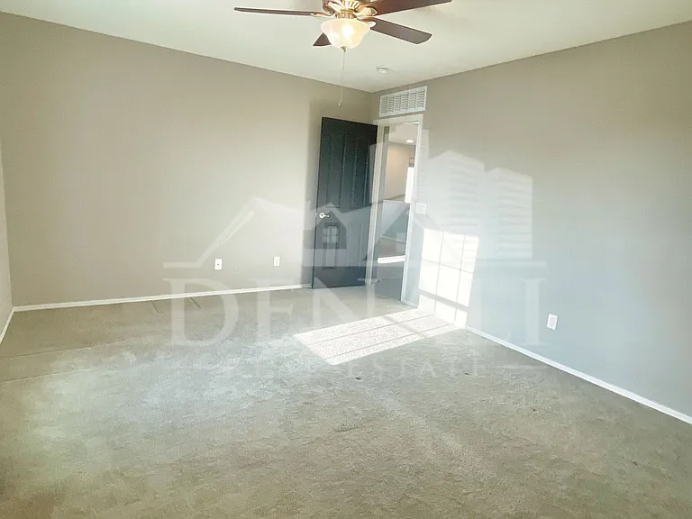 51 S 57th Pl — Photo 19