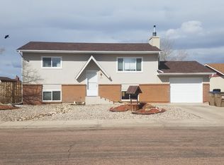 1614 Shetland Dr, Laramie, WY 82070