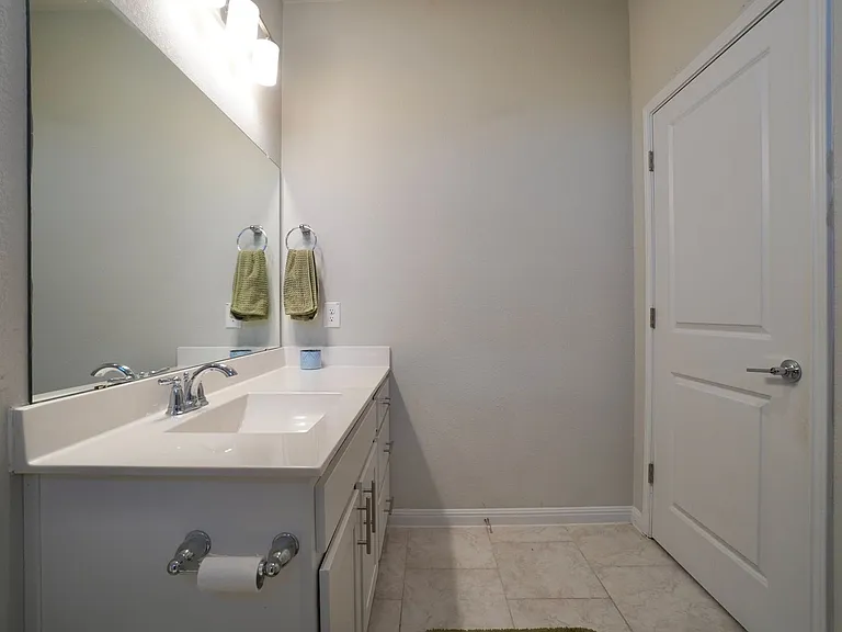 5501 Charles Merle Dr #B — Photo 25