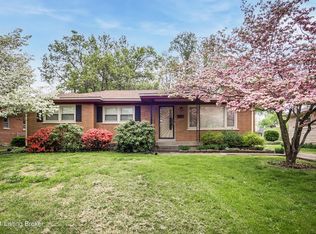 7801 Crest Way, Louisville, KY 40219