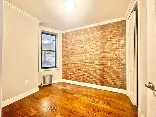 Rented by Century 21 Premier  | media 19