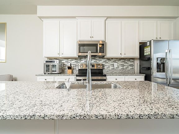 5th image of 4512 Fountainbridge Ct