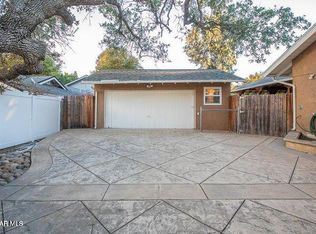 1321 E Hillcrest Dr, Thousand Oaks, CA 91362