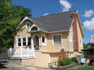 711 Roseway Dr, Klamath Falls, OR 97601