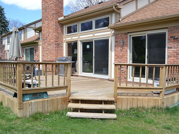 2nd image of 17651 Maple Hill Dr