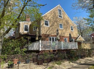 666 Lenox Rd, Baldwin, NY 11510