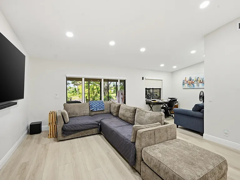 10775 Waterberry Dr — Photo 13