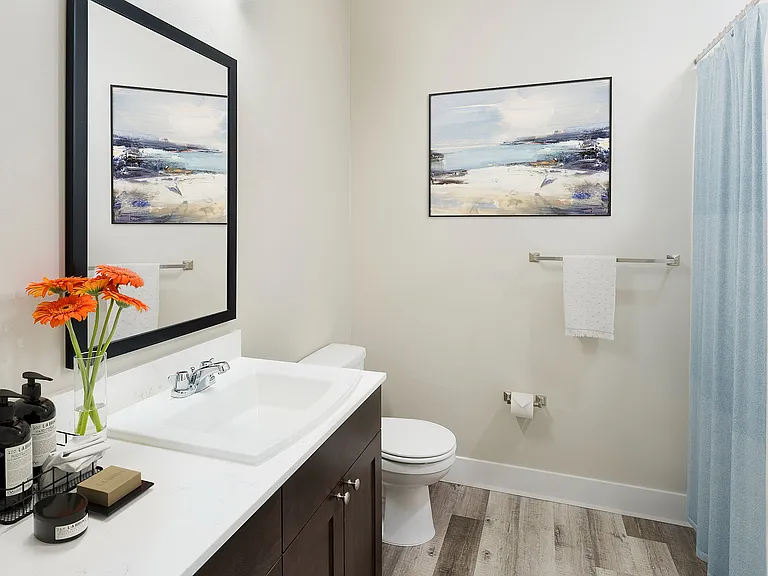 The Meridian Apartments — Photo 16
