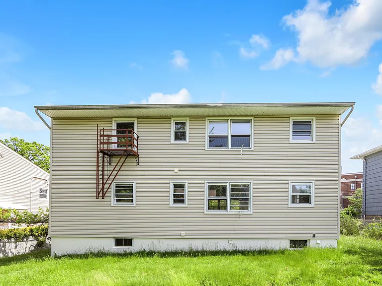 24 Van Vliet Ct #2 — Photo 9