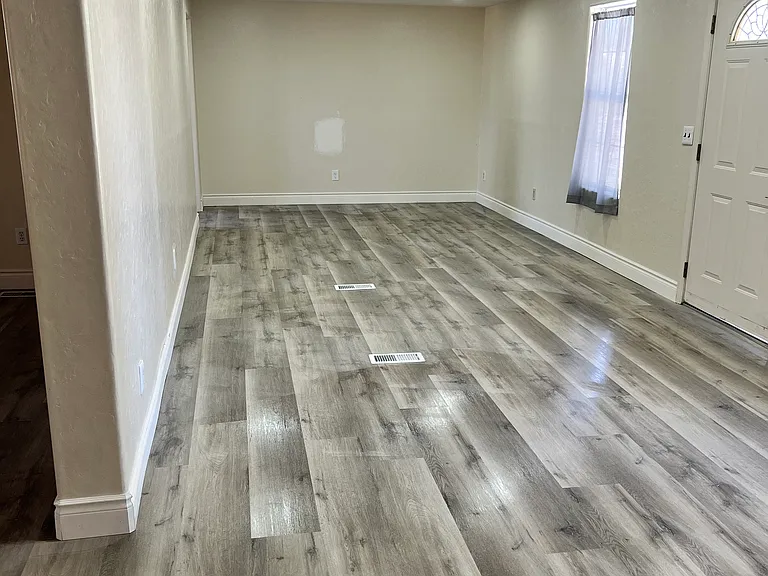 2151 W Simkins Rd — Photo 5