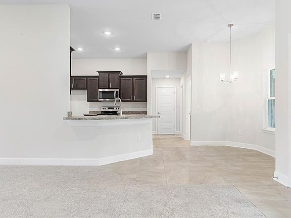 3rd image of 56 Faircastle Ln