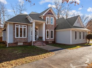 14001 Cooperton Cir, Chester, VA 23836