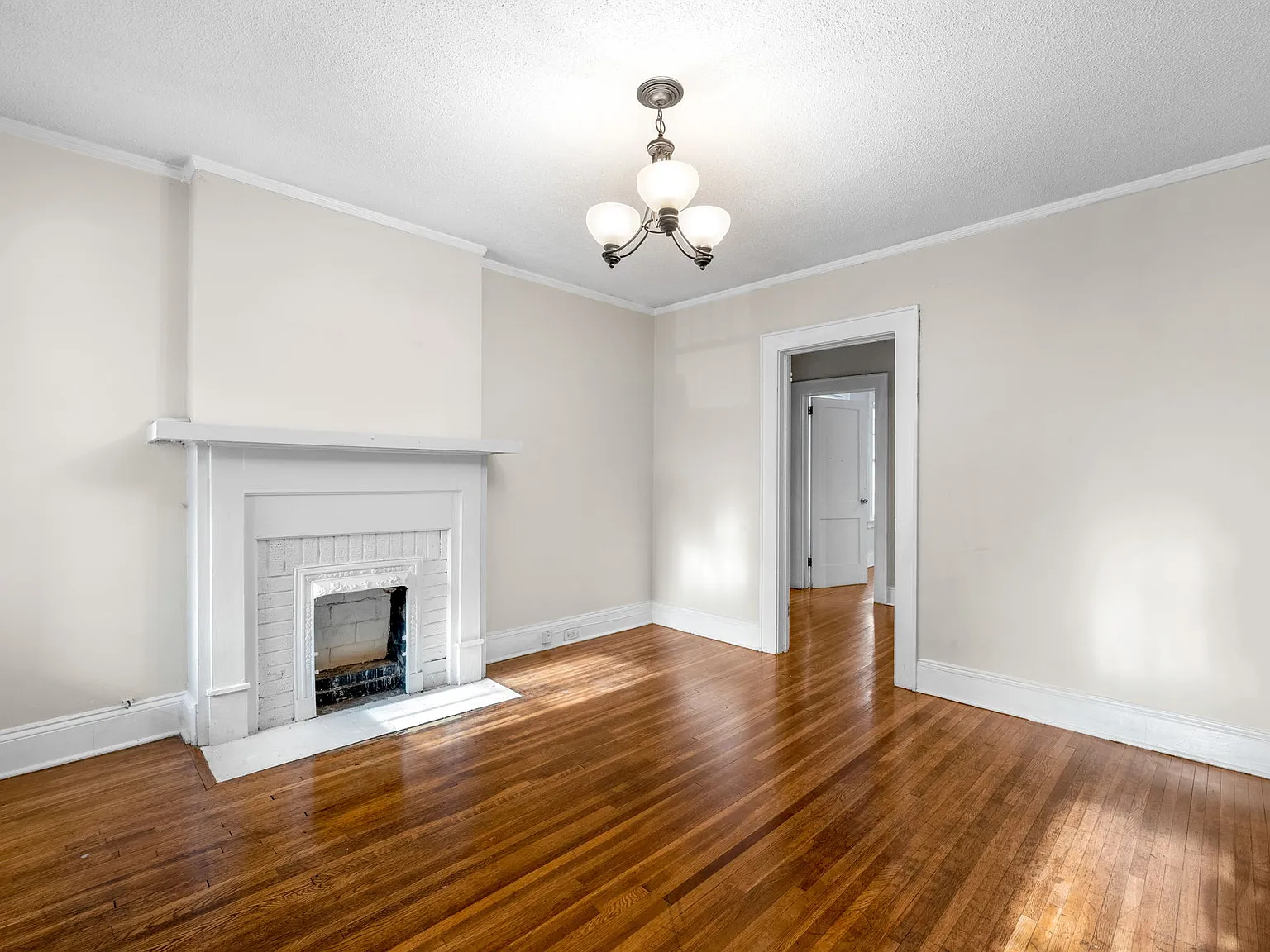 444 Walnut Avenue - A — Photo 4