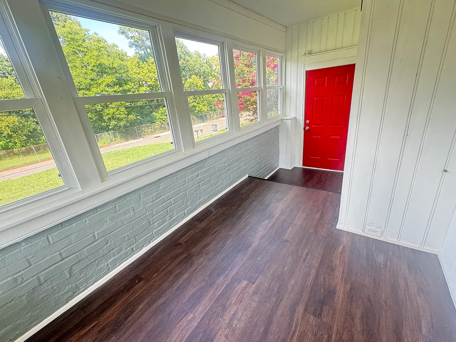 2 bed, 1500 sqft, $1,875 — Photo 4