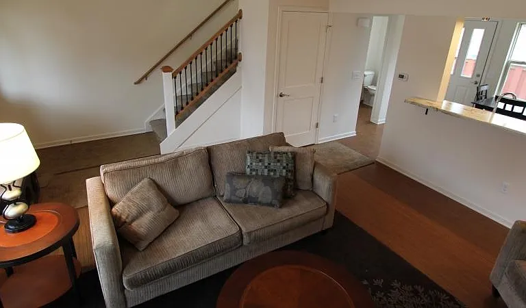 Brody Drive — Photo 4