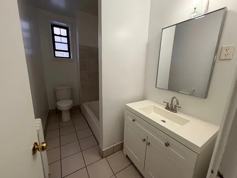 51 E Brinkerhoff Ave #4 — Photo 6