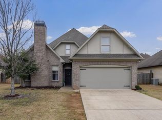 1042 Little Sorrel Dr, Calera, AL 35040