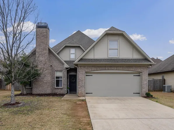 1042 Little Sorrel Dr, Calera, AL 35040