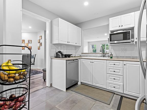 5th image of 12125 75a Ave #105