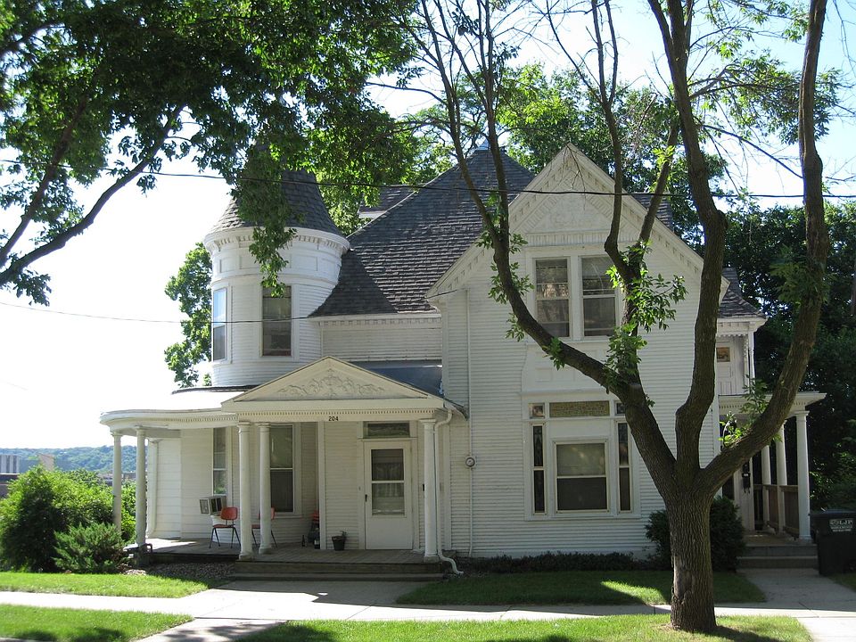 1st image of 204 N 5th St #3B