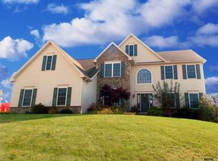 1418 Langshire Dr, York, PA
