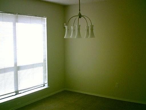 2nd image of 15622 KNOLL HOLLOW DR