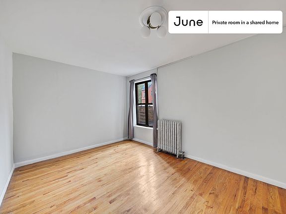 4th image of 3620 Broadway #25B