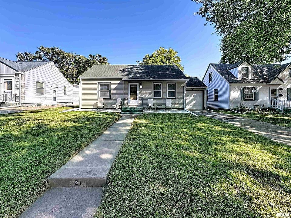 1st image of 21 Blackhawk Hills Dr