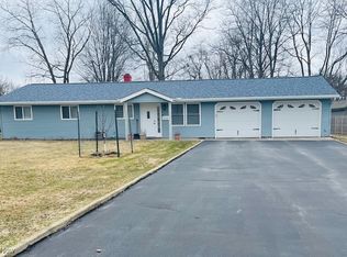 5938 Wedgewood Dr, Mentor On The Lake, OH 44060