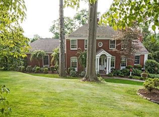 858 Larchmont Rd, Pittsburgh, PA 15243