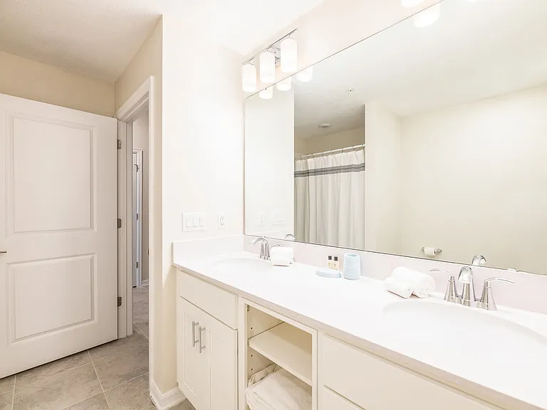 Paradox Cir — Photo 15
