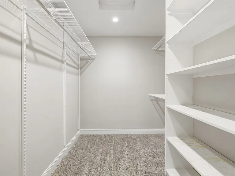 3235 W Sierra Dr — Photo 22