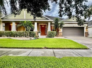 907 Heritage Groves Dr, Brandon, FL 33510