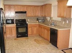 2nd image of 425 Fort Thomas Pl