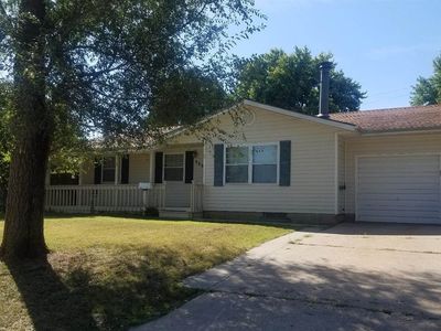 909 Cedar St, Junction City, KS, 66441