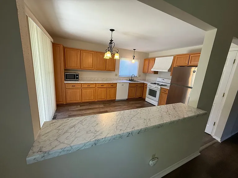 17 Hurstfield Ct — Photo 9