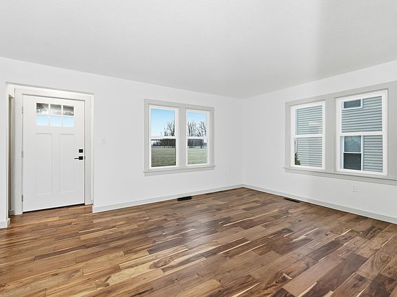 3rd image of 11331 Reed St