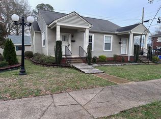 212 N Poplar St #214, Florence, AL 35630