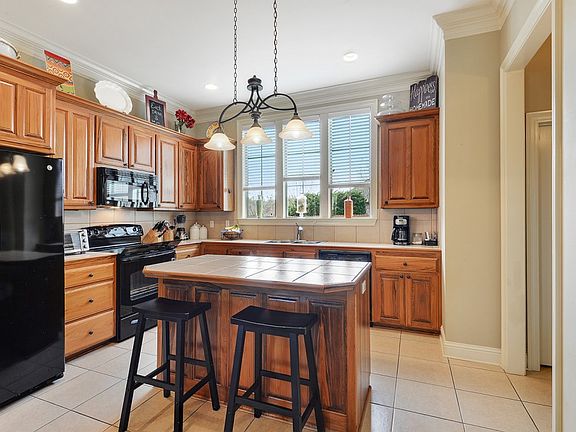 4th image of 2602 Middletowne Dr